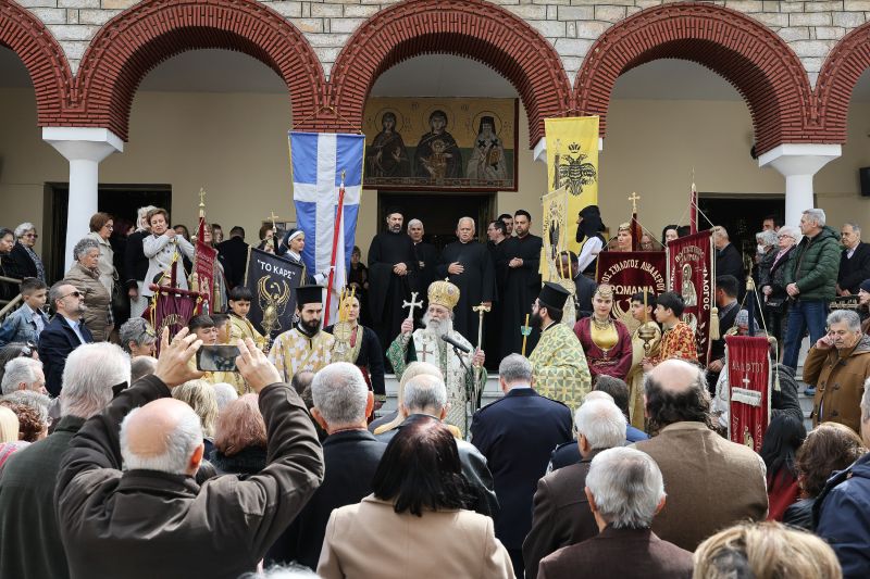 Κυριακή της Σταυροπροσκυνήσεως στη Δράμα